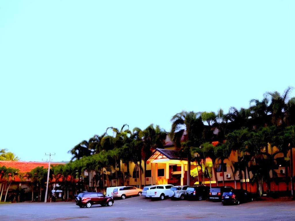 Augusta Pelabuhan Ratu Hotel Sukabumi Exteriér fotografie
