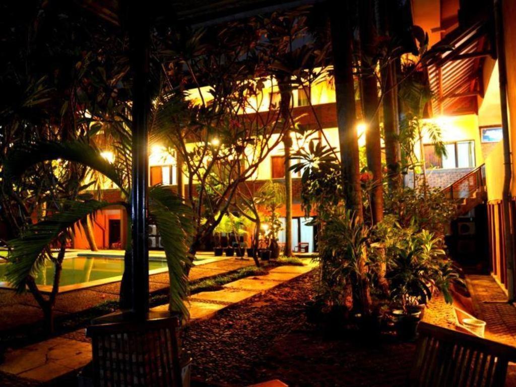 Augusta Pelabuhan Ratu Hotel Sukabumi Exteriér fotografie